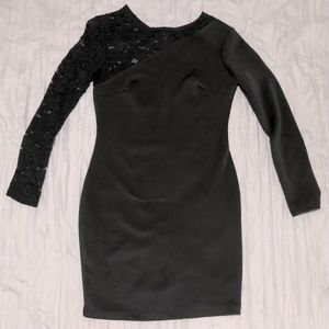 NWOT Dynamite One Lace Sleeve Bodycon Dress